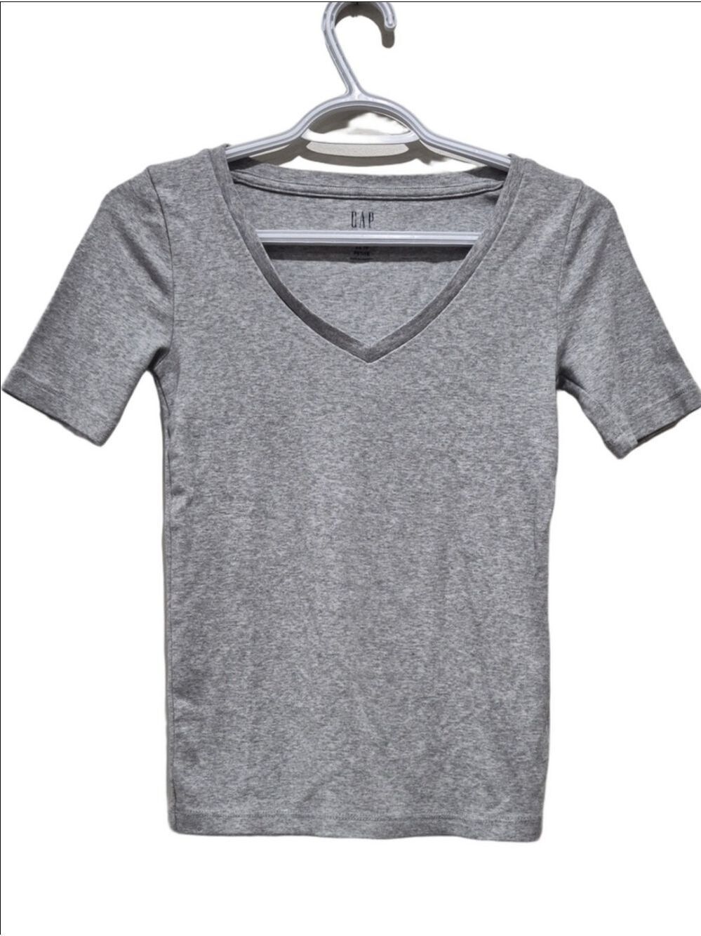 GAP Light Gray V-Neck Short Sleeve Tee